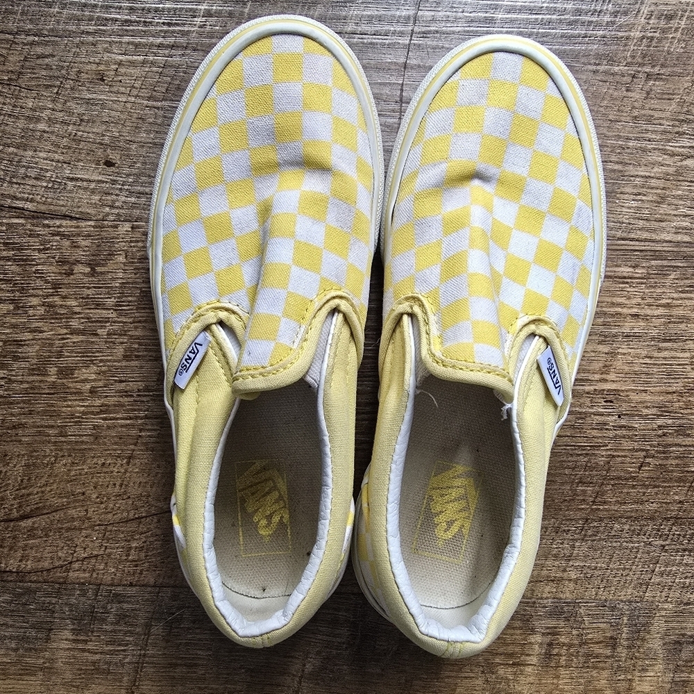 Vans Kids 2 Sneakers in Yellow and White Checkered Pattern